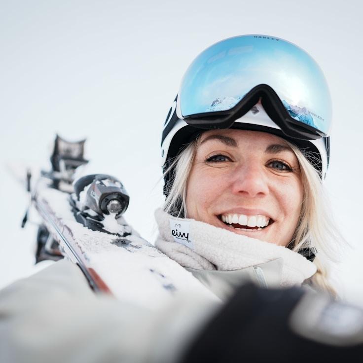 Portrait of Ravi Kapoor meditation instructor